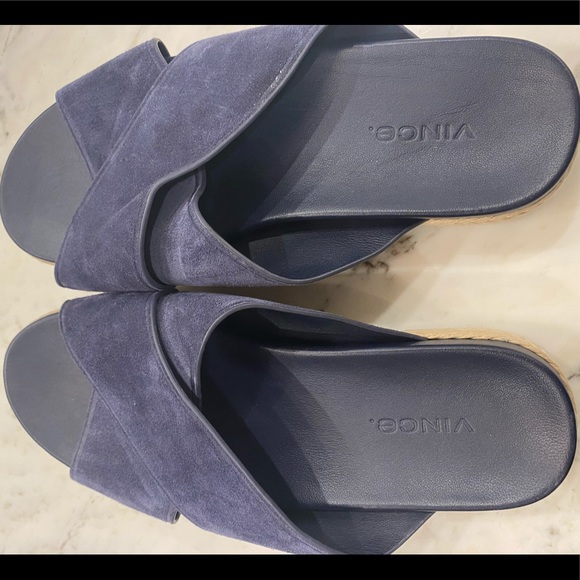 🛍️Vince Villaire slide sandal in deep blue, W6.5 - Picture 8 of 10